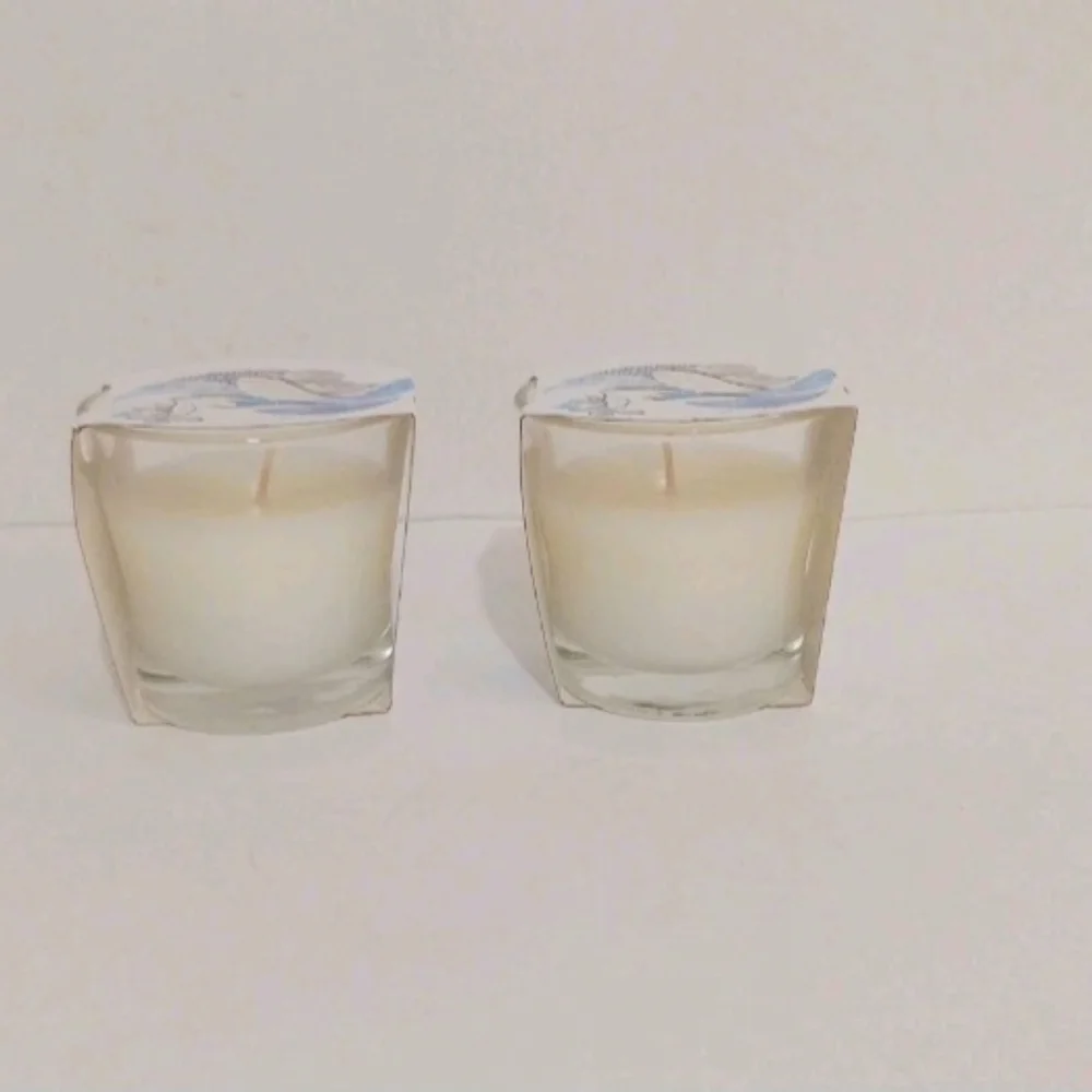 NEW Glade Clean Linen Scented Candles Glass Jar Set of 2 - 3.4 oz Single Wick